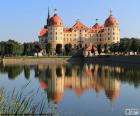 Дворец Морицбург является барочный дворец, расположенный в городе Морицбург, Саксония, Германия